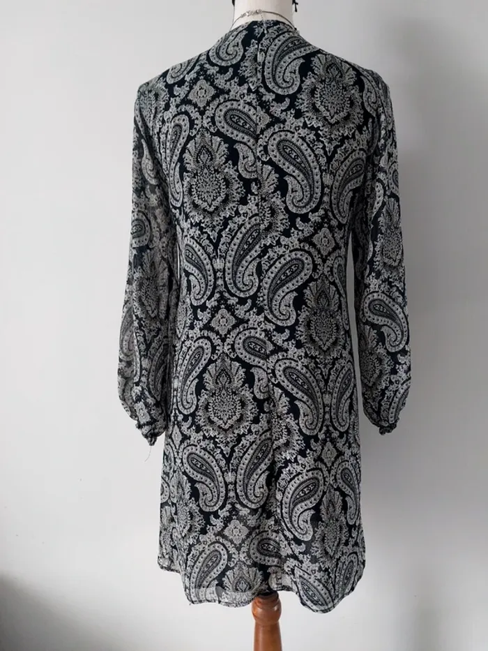 Robe fantaisie - photo numéro 5