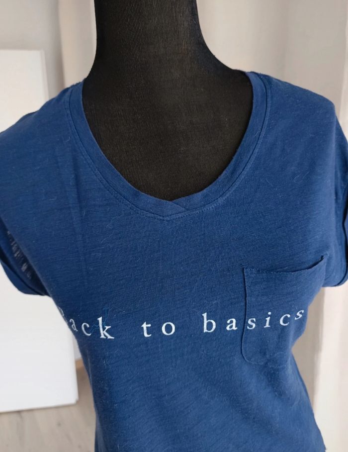 Tee-shirt bleu - photo numéro 2