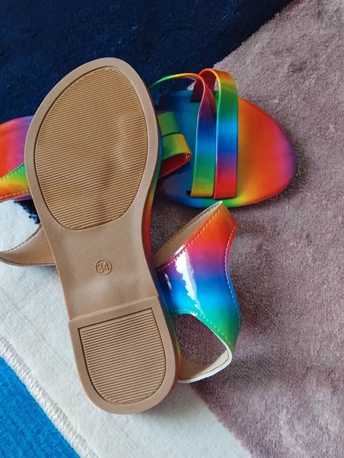 Sandales neuf fille 34 - photo numéro 3