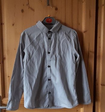Chemise grise 10 ans
