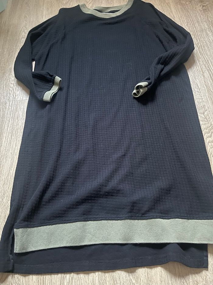 Robe noire - photo numéro 2