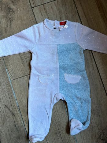 Joli pyjama 1 pièce 6 mois