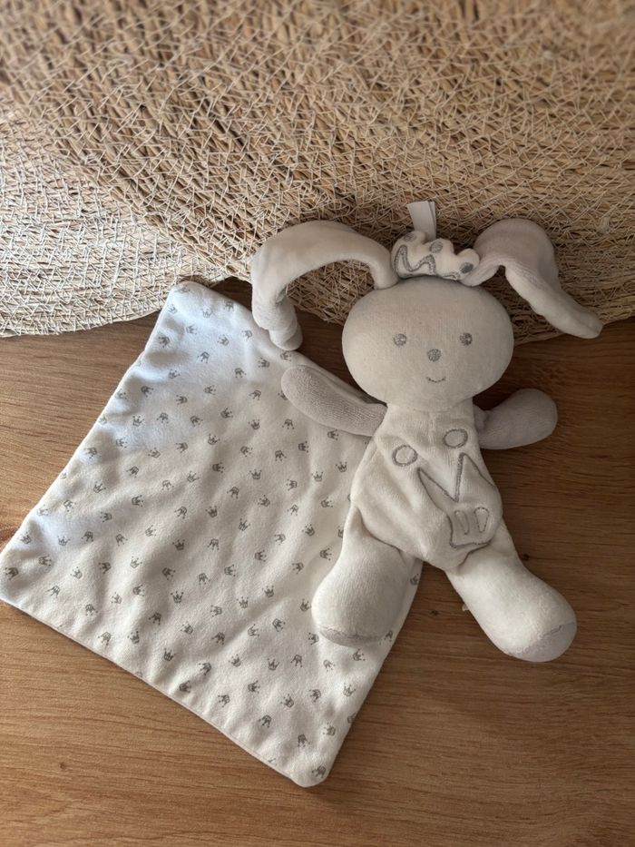 Doudou lapin mouchoir blanc gris couronne berlingot - photo numéro 3