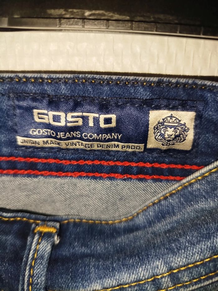 Jean homme GOSTO - effet délavé et usé - taille 38 - photo numéro 2