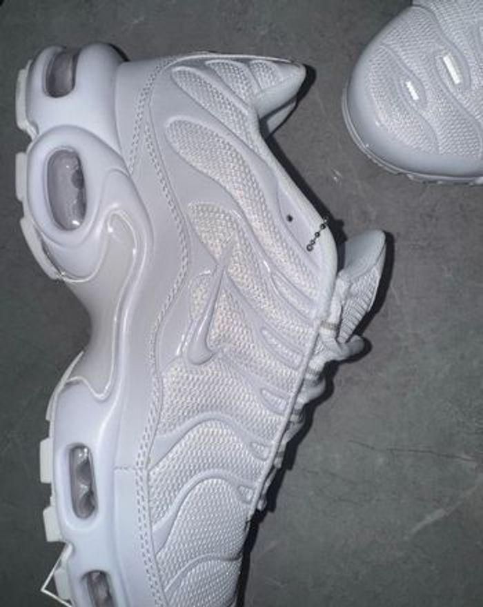 NIKE TN Blanc 37 - photo numéro 9