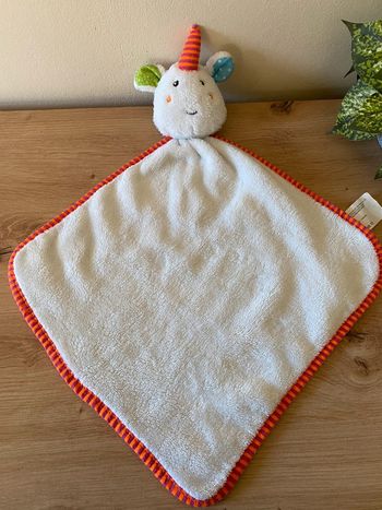 Doudou plat licorne blanche contour orange rose jurong