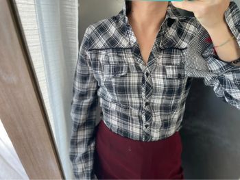 Chemise noir et blanche femme