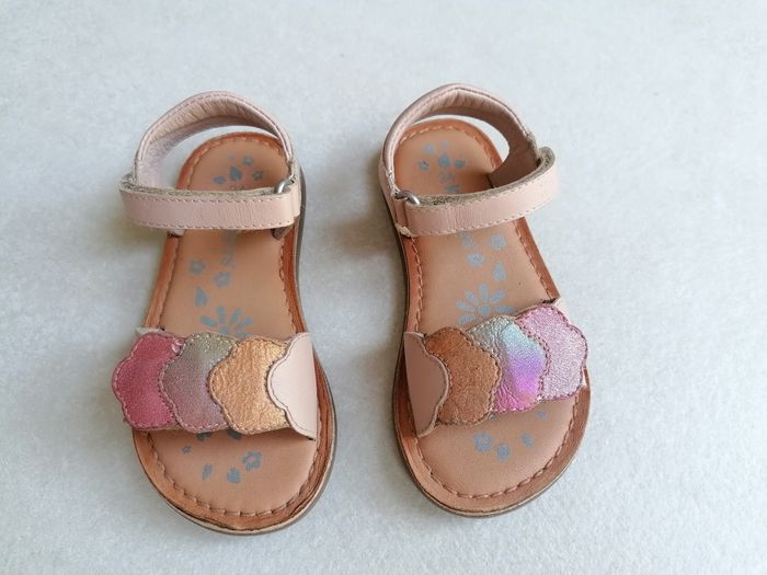 Superbes 😍 sandales 'Kickers' - photo numéro 6