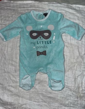 Pyjama, bébé 1 mois