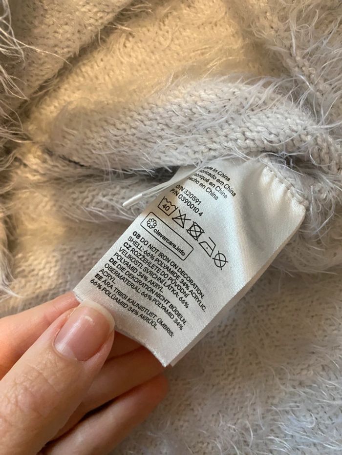 Joli pull chat tout doux - photo numéro 4