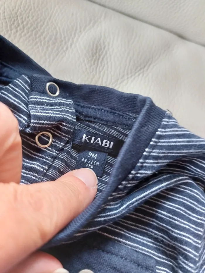 Lot de 7 articles vêtements 9 mois - photo numéro 16