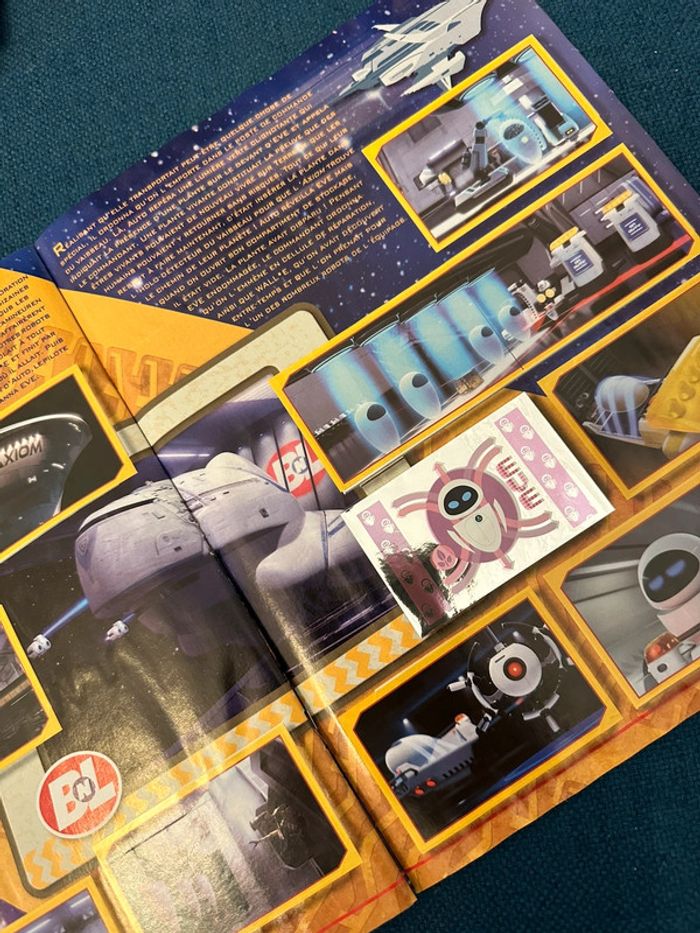Album livre Panini complet stickers autocollants Disney Wall-e walle robot espace - photo numéro 8