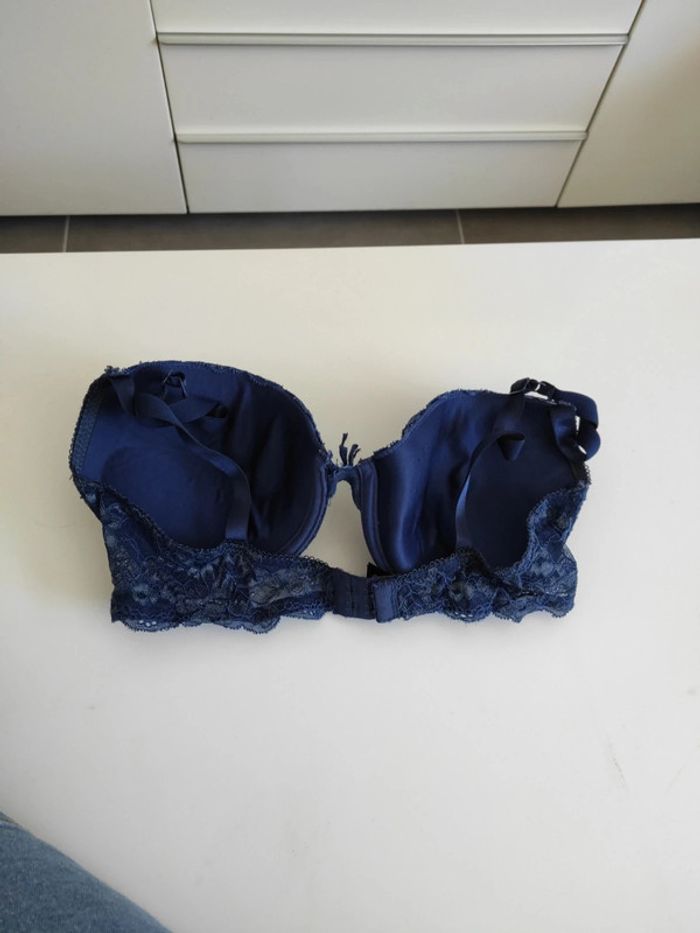 Soutien gorge 95 D - photo numéro 5
