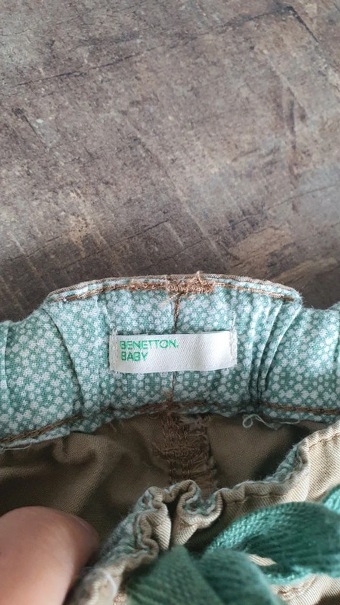 Pantalon benetton 12 mois en très bon état - photo numéro 2