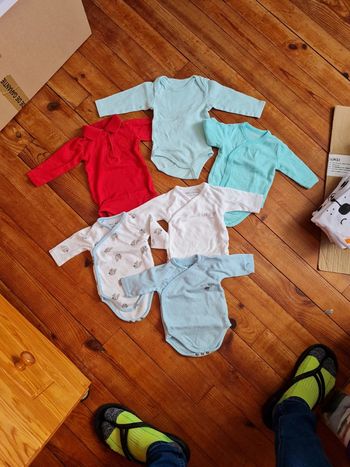Lot de 6 bodys taille 3 mois