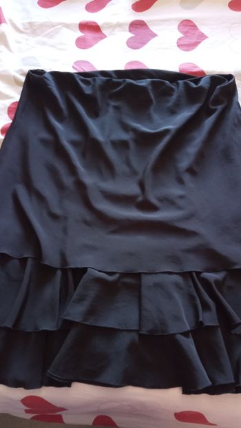 Ravissante JUPE noire mi-longue T52 "Créaline"