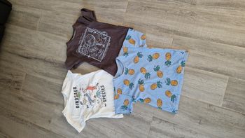 Lot de 3 tee-shirts manches courtes, taille 6 ans