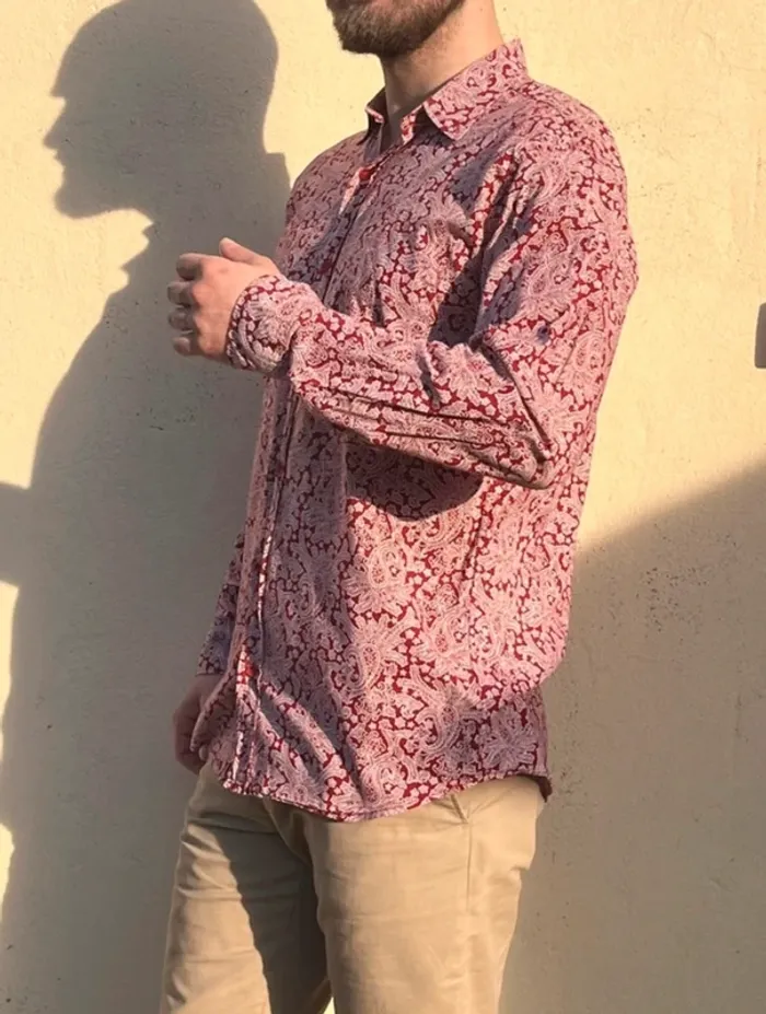 Chemise vintage à motifs fleuris rouge et blanc - photo numéro 5