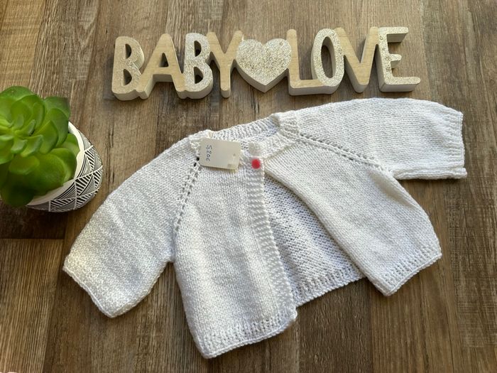 - Gilet  - 3 mois - Très bon état