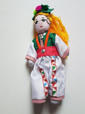 Poupée folklorique