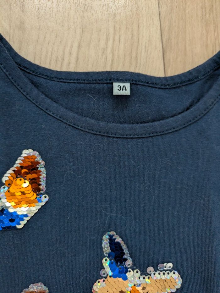 Tee-shirt marine avec papillons 3 ans - photo numéro 4