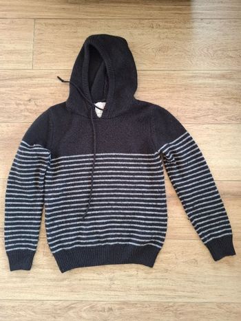 Pull à capuche Devred en bon état