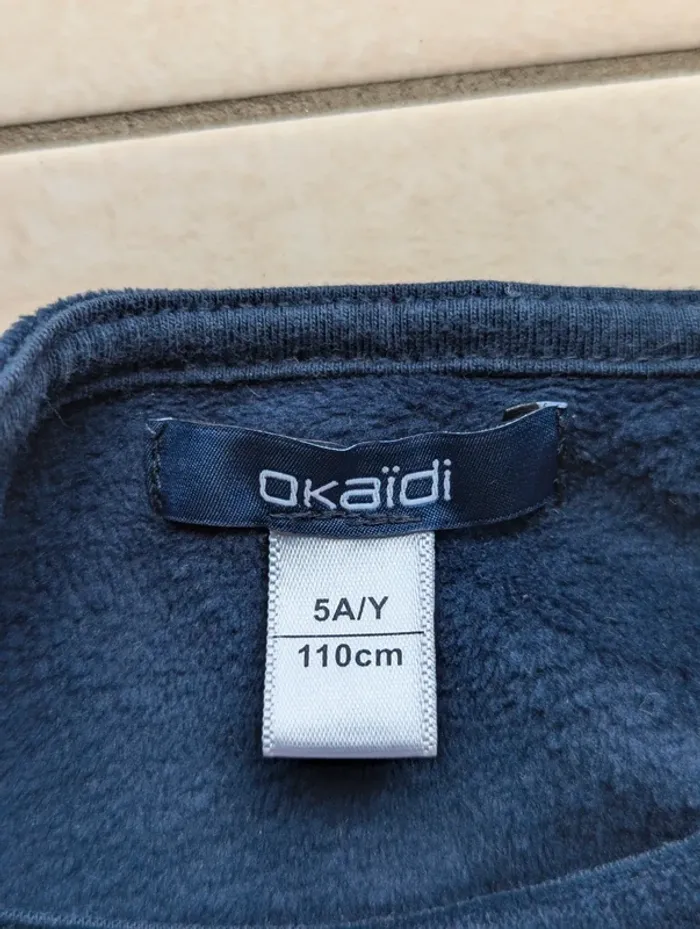 Pull court velours bleu okaidi 5 ans - photo numéro 3