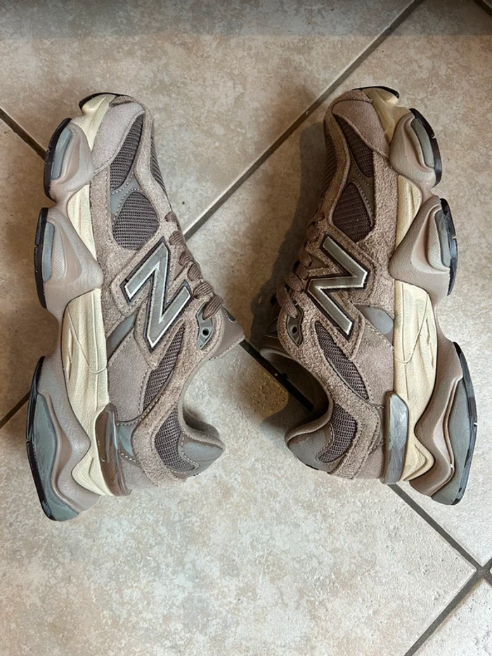 Baskets New Balance 9060 taille 40 - photo numéro 4