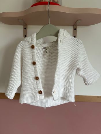 Gros gilet bébé fille