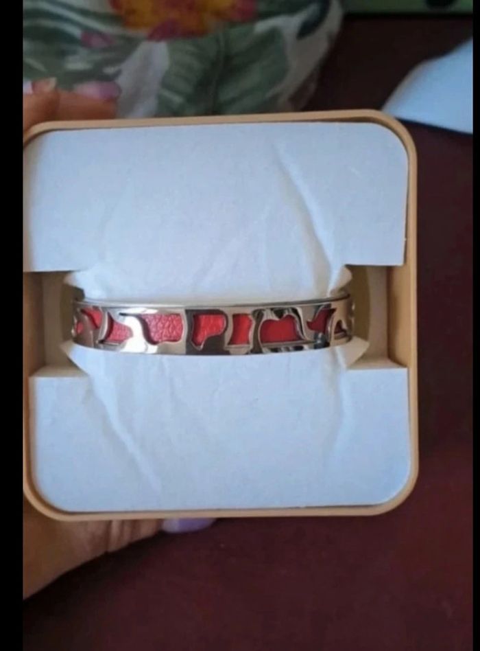 Bracelet jonc et simili cuir