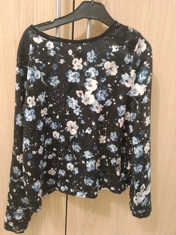 Haut fluide manches longues à fleur