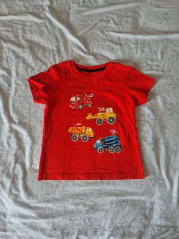 T shirt rouge 7 ans