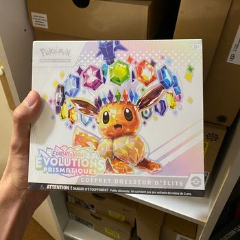 Coffret Dresseur d’Élite ETB EV 8.5 – Évolutions Prismatique