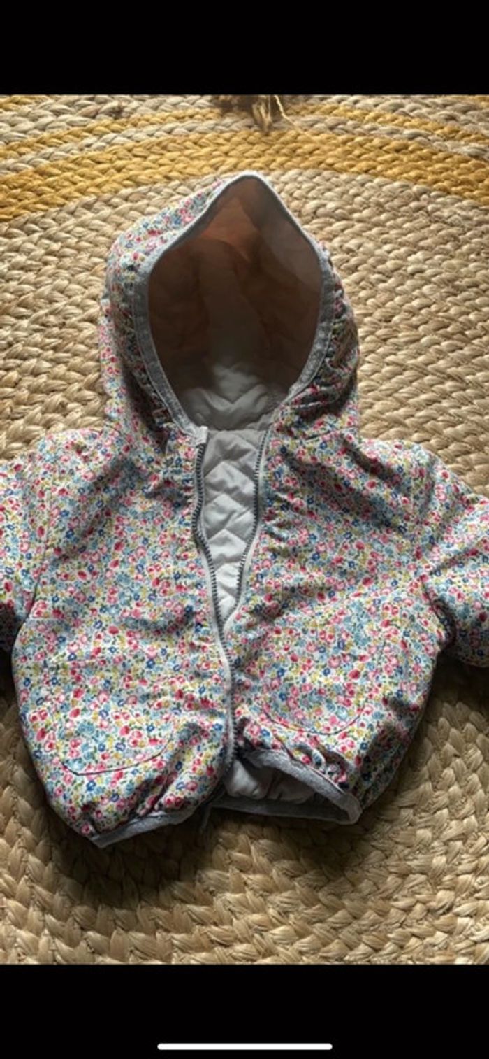 Magnifique Doudoune fleurie 3 mois réversible