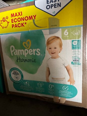 Couches Pampers harmonie taille 6
