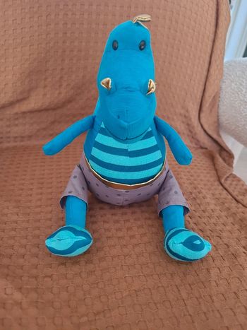 Peluche dragon sostrene grene