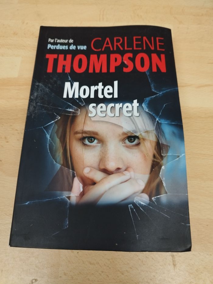 THOMPSON CARLENE
Mortel secret