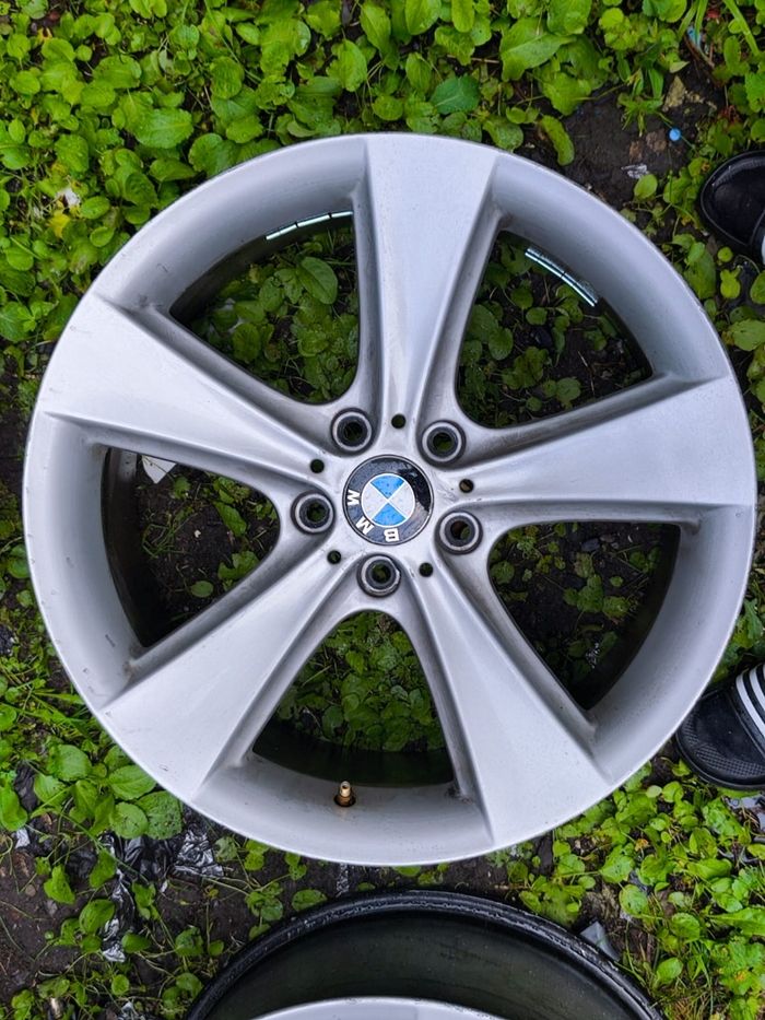 Jantes  bmw 128  en 19 pouces - photo numéro 4