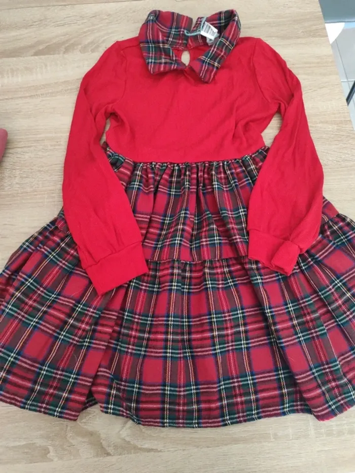 Lot vêtements fille 7/8 ans - photo numéro 5