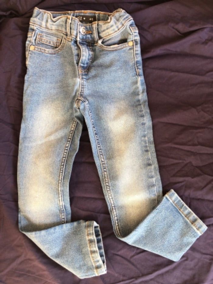 Jean 4/5 ans