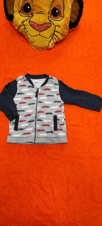 Veste zippée 🚗 Esprit 18 mois 86 cm