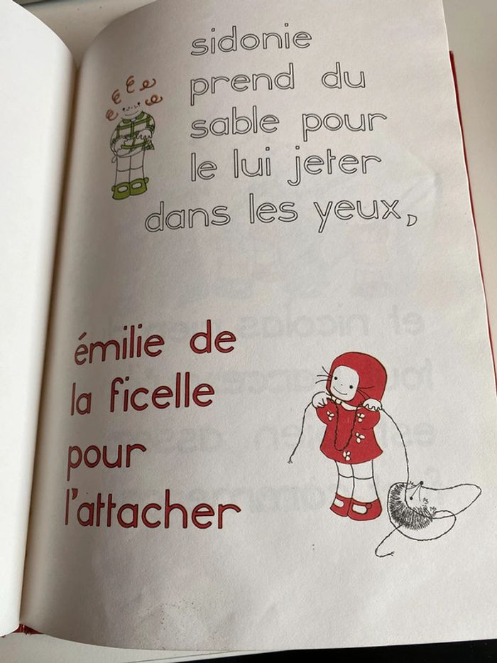 Emilie joue a cache-cache - photo numéro 6