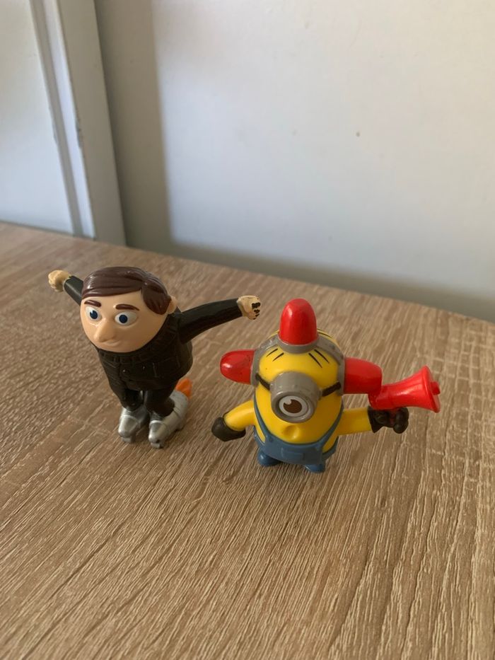Peluche les minions 2 + 4 figurines Mac Donald’s - photo numéro 4
