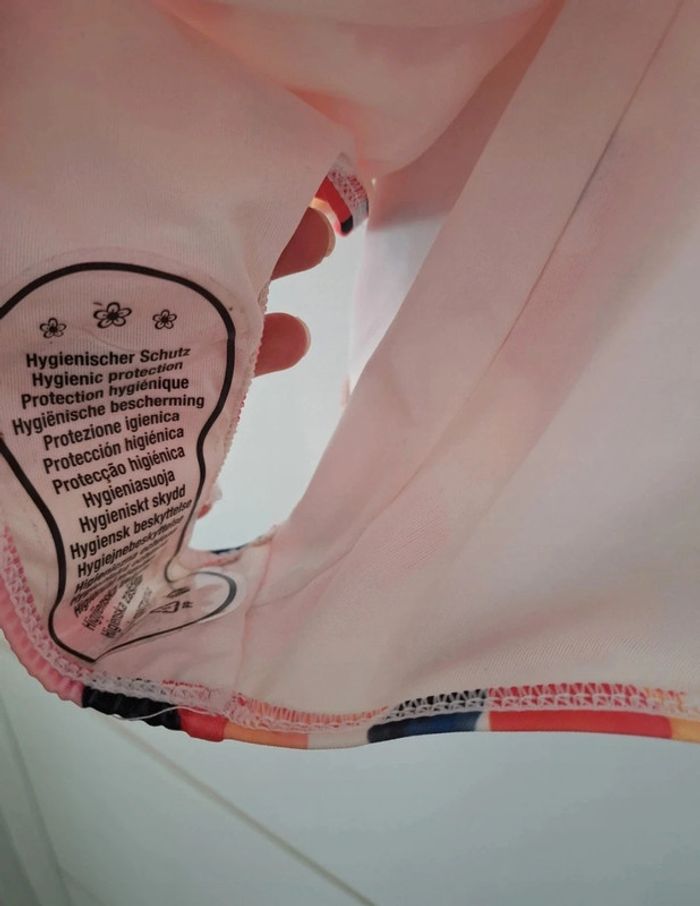 Maillot de bain neuf - photo numéro 4