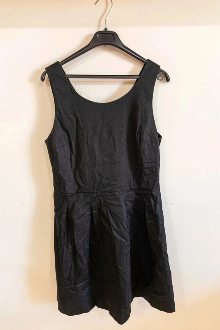 C46 robe noir Camaïeu 42