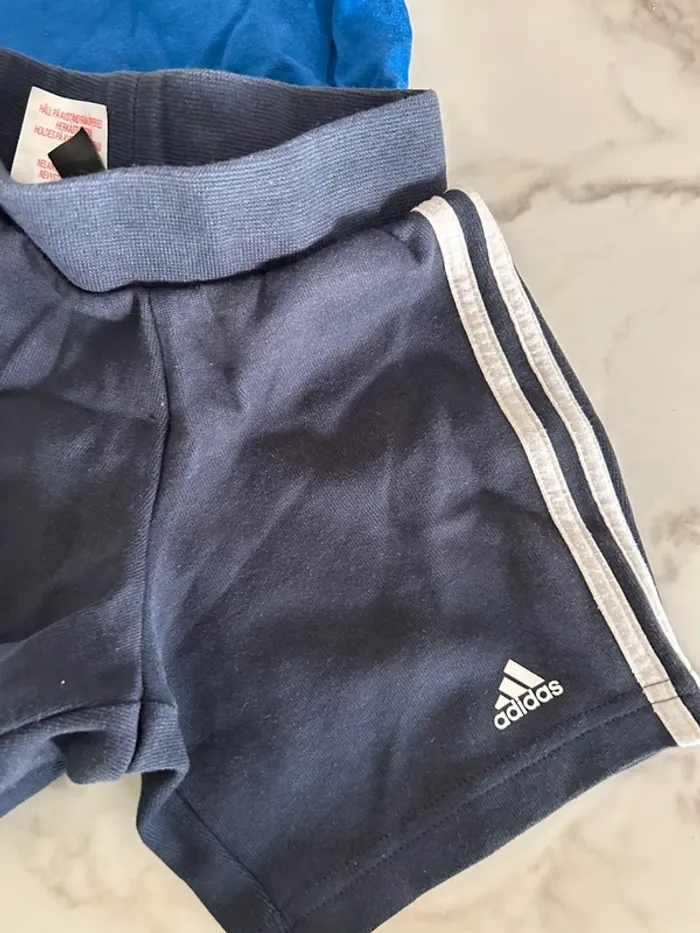 Ensemble Adidas taille 18/24 mois - photo numéro 2