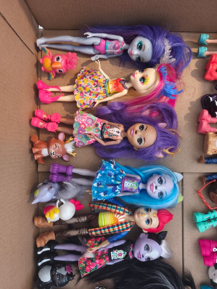 Lot de 21 poupées entchantimals - photo numéro 5