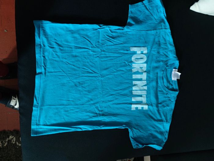 Tee shirt