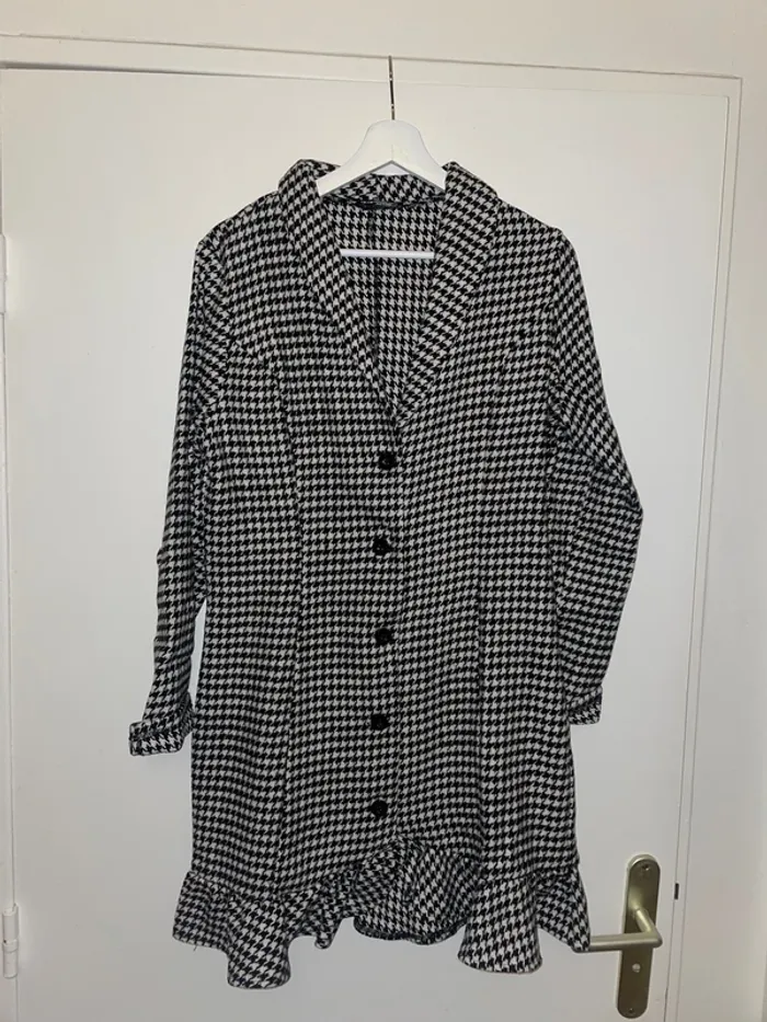 Robe noire et blanche Shein L
