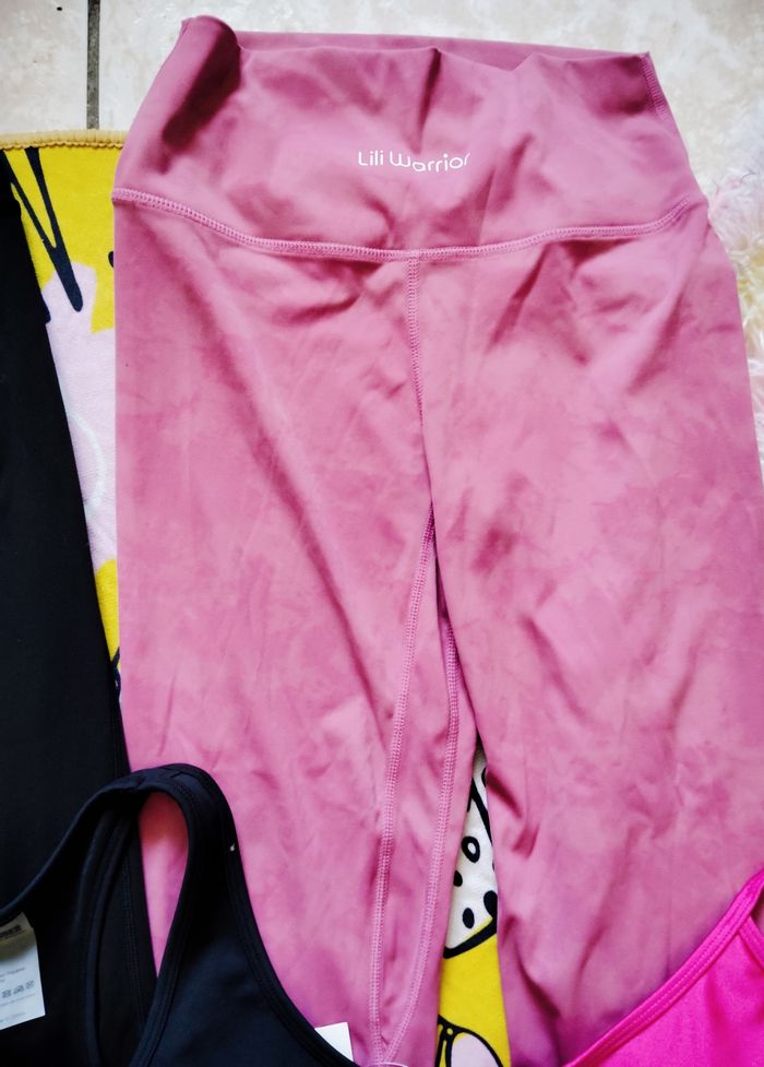 Lot Stronger & Lilo warrior leggings et brassieres - photo numéro 4